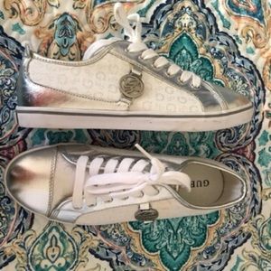 Guess size 8 1/2 white and silver sneakers